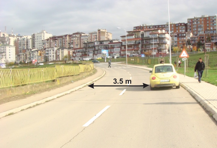 A lejohet ndalja e mjetit në rrugë, në këtë situatë?